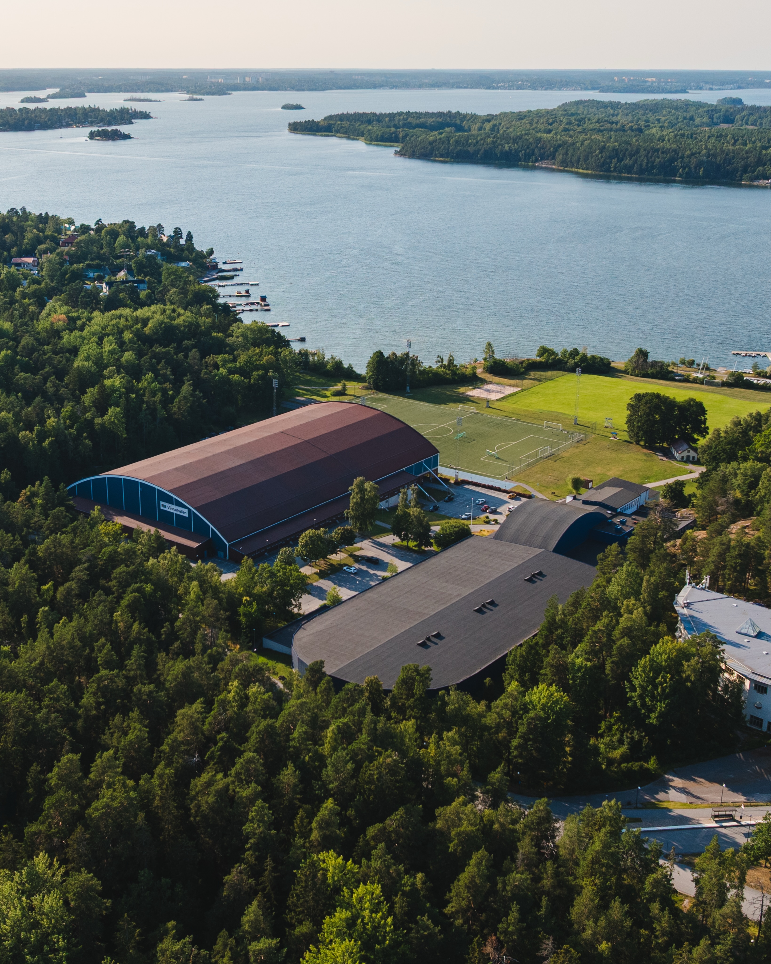 📍 Bosön – Sweden’s Olympic Training Centre

For one week, Bosön will be home to the Stockholm Fencing Camp 2026 — bringing together fencers from around the world to train, compete and create unforgettable memories.

With world-class facilities, top coaching, excellent sparring and the stunning Stockholm archipelago just outside, it’s the perfect setting for an international fencing camp.

We can’t wait to welcome everyone in just a few days. 🤺🇸🇪

#StockholmFencingCamp2026